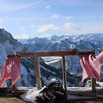 Aggenstein - Helles Mit Suedbalkon Und Traumhaftem Bergpanorama In Mitte Apartment